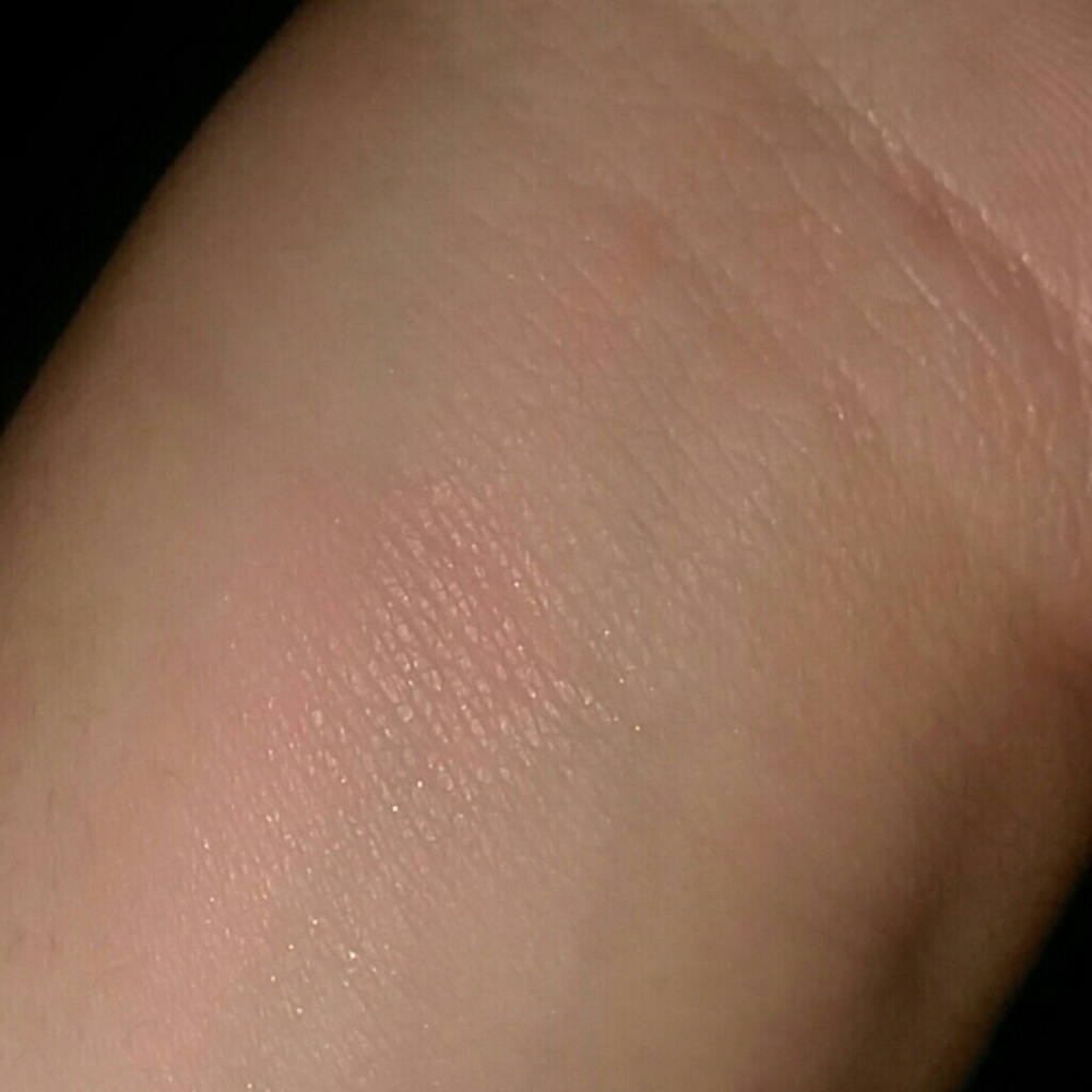 Makeup - Picture 3 of 3